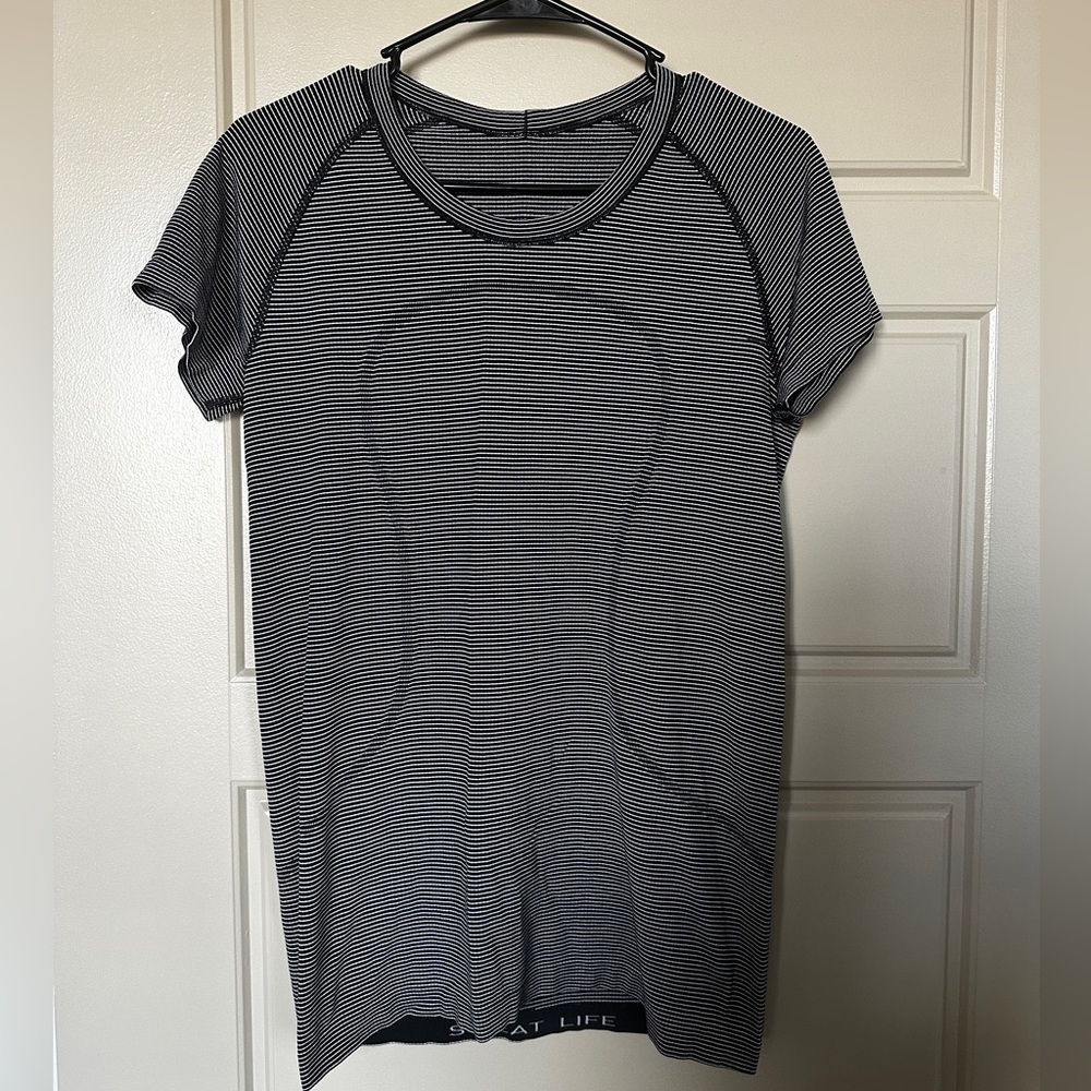Lululemon Swiftly Short-Sleeve Shirt - Size 10